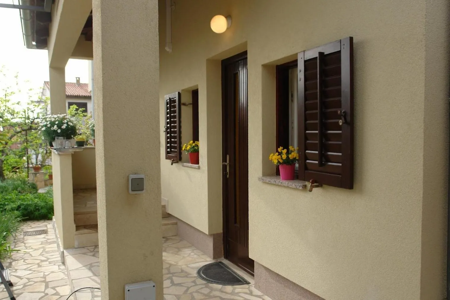 Apartments And Rooms With Parking Space Porec - 24373
